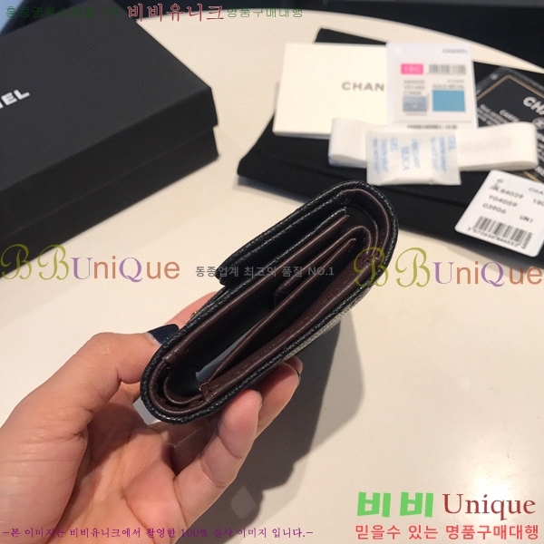 # Ŭ     A84029-20-3