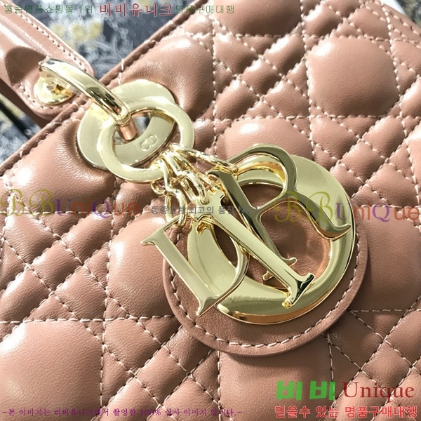 #  ̵  Ų M0566-102