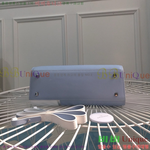 # Ʈ  MM TP0028-200