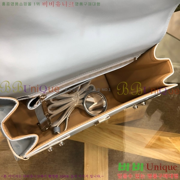 # Ʈ  MM TP0028-105