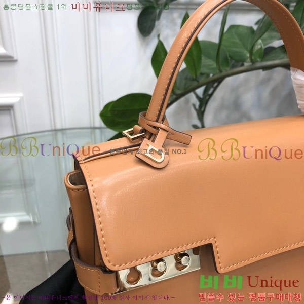 # Ʈ  MM TP0028-106