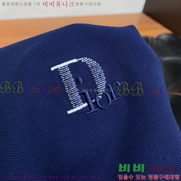   ī Ƽ D25215783-2