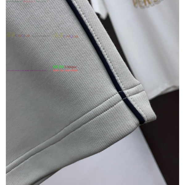   ݹ D252871359-2