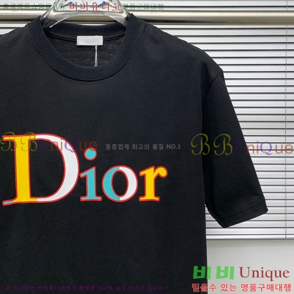    Ƽ D25413472-1
