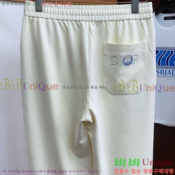    D4236354-1