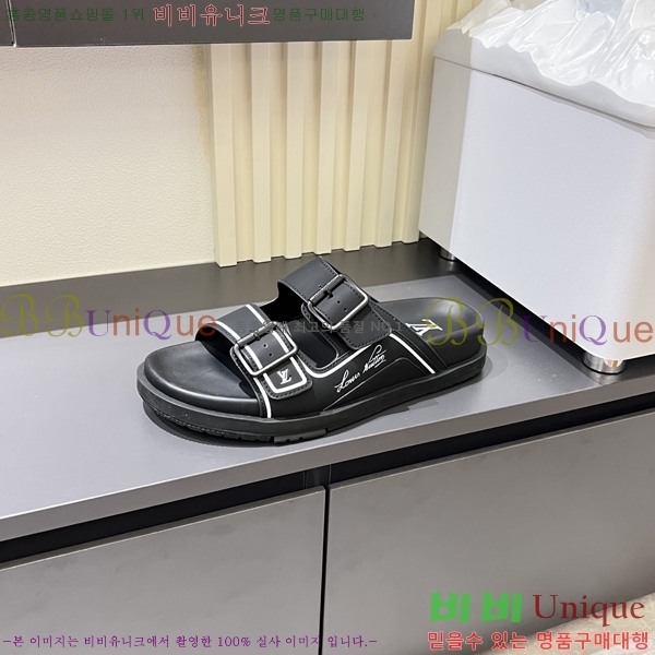  ̺  L8920935-7
