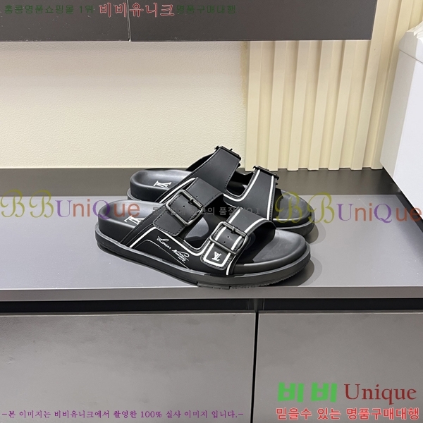  ̺  L8920935-7