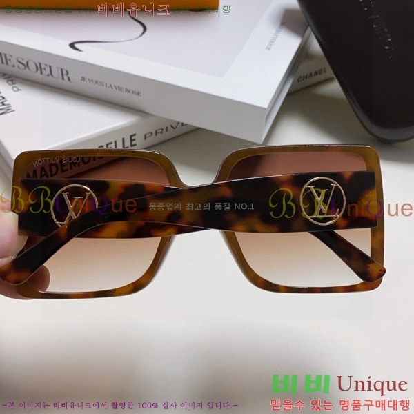 ̺ ۶ LV1008909-4