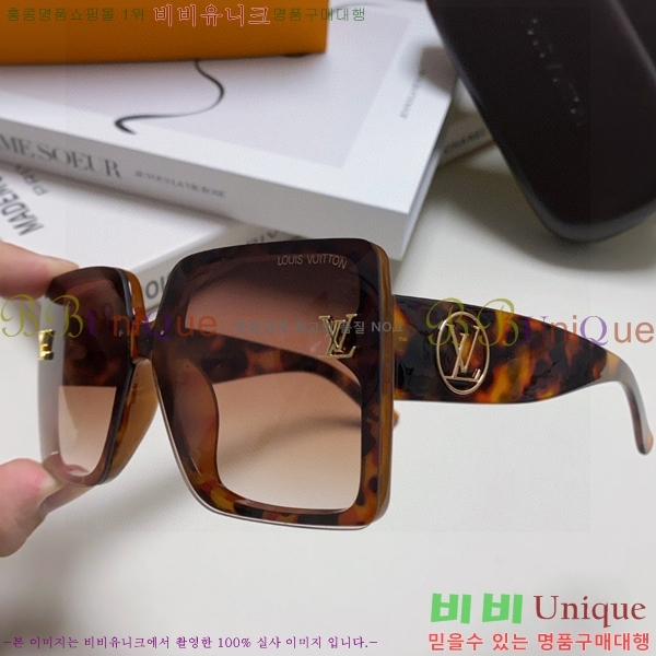̺ ۶ LV1008909-4