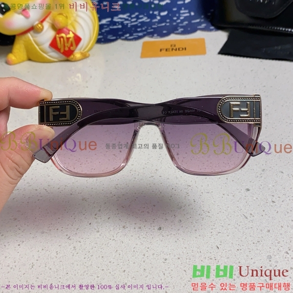  ۶ F924702-1