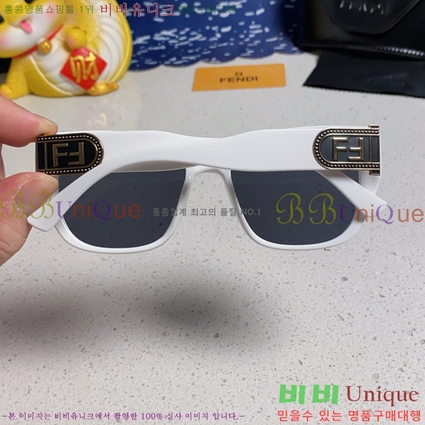  ۶ F924702-4