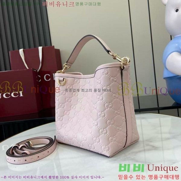 # GG   Ŷ 815118-525