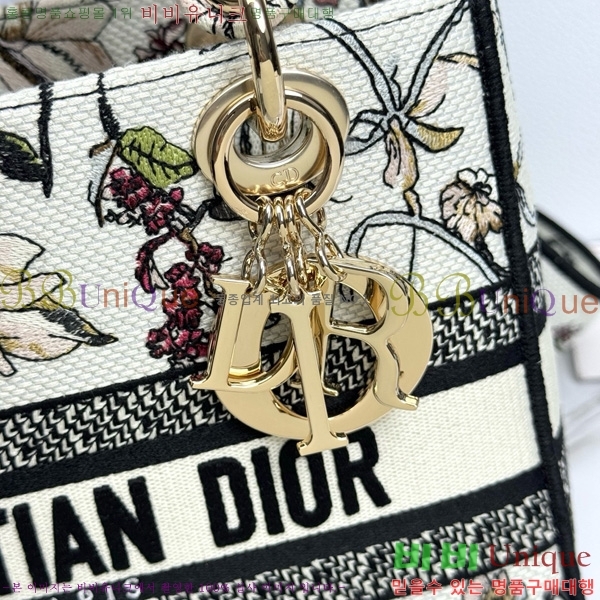 # ̵ Ʈ ̵ M0565-1001