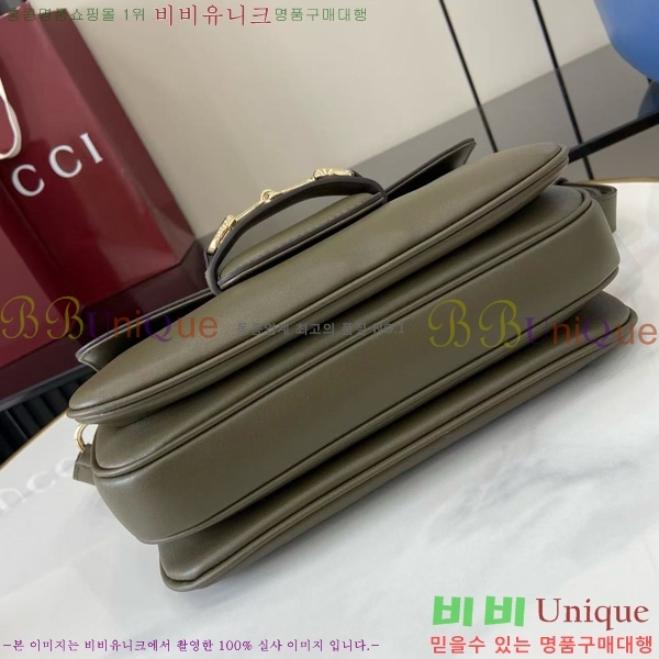 # Ȧ 1955   815178-104