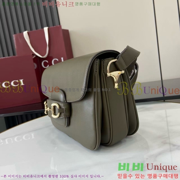 # Ȧ 1955   815178-104