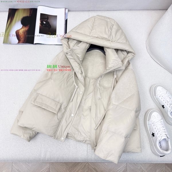  **  ٿ е MAXM230823-7