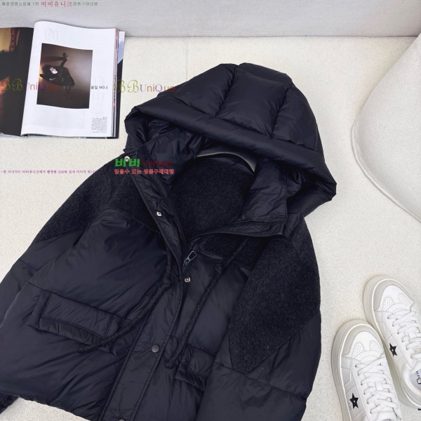  **  ٿ е MAXM230823-10