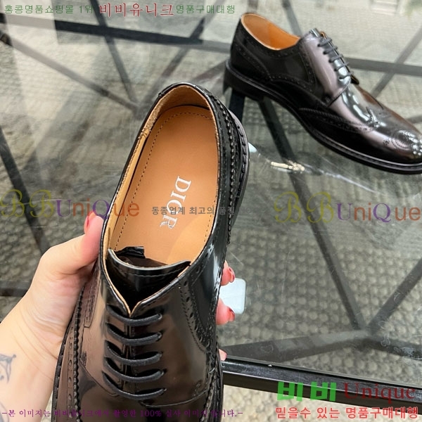   / DR182204-4