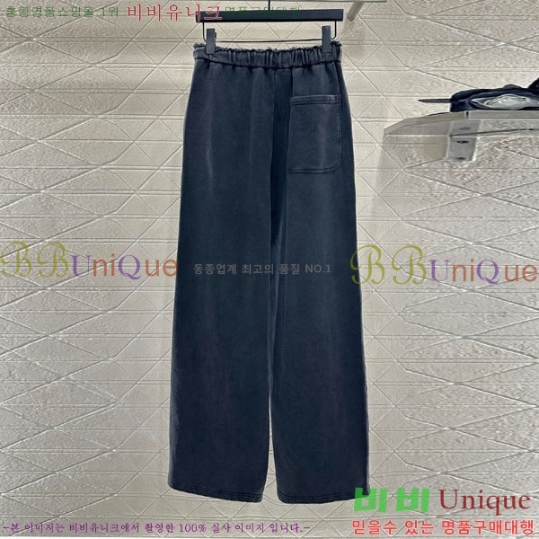  ˷   AWX23044-1