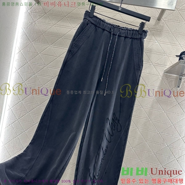  ˷   AWX23044-1