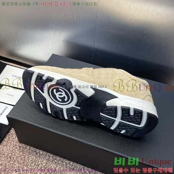 * Ŀ  34D867241-4