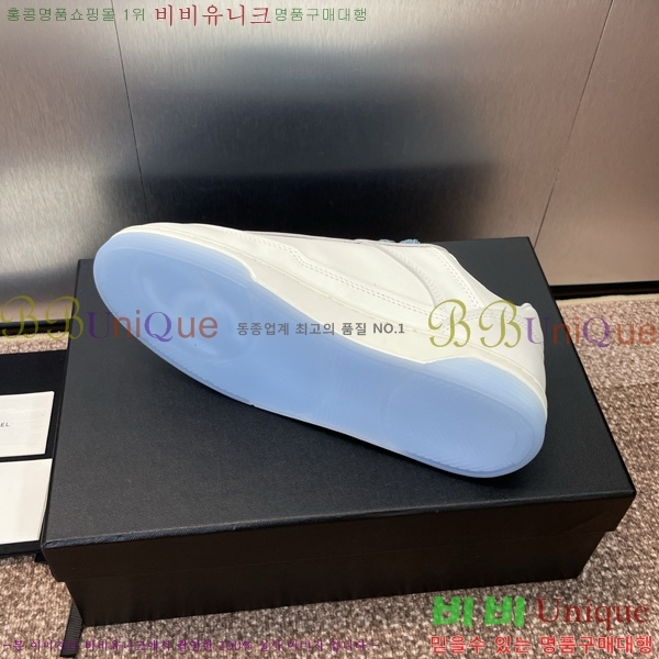 * Ŀ 33D866777-5