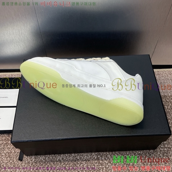 * Ŀ 33D866777-6
