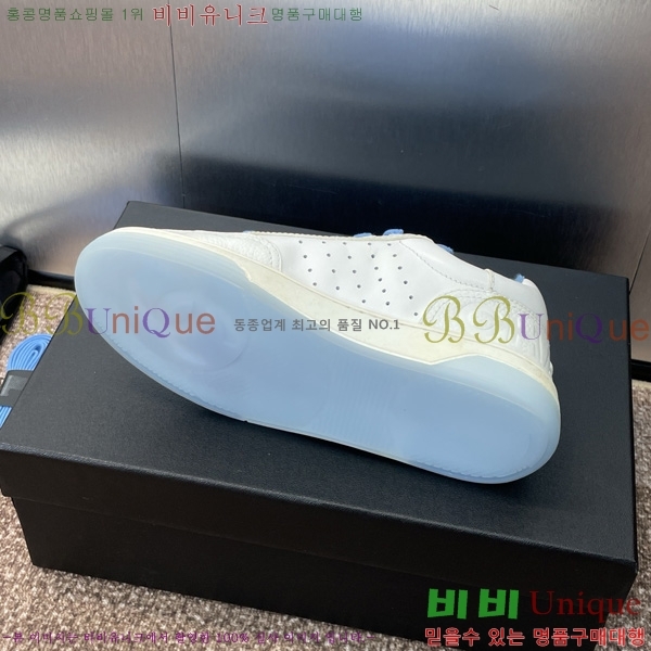 * Ŀ 32D866611-2
