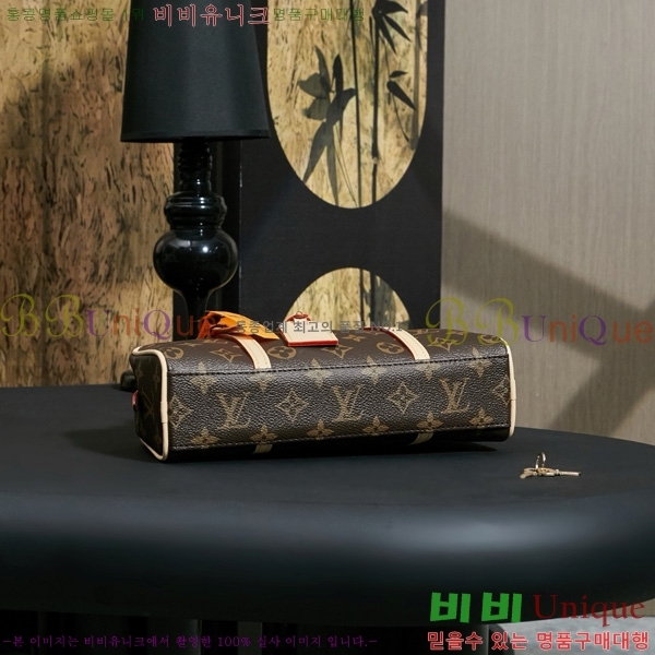 #̺   ׷  M47031-1001