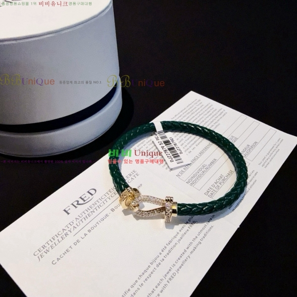 🍀߼🍀  CH856677