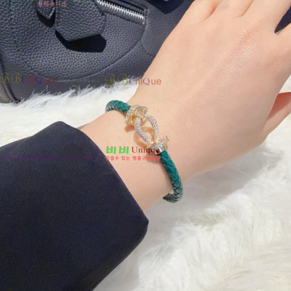 🍀߼🍀  CH856677