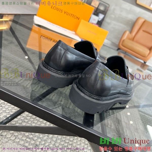  ̺  1LV69936