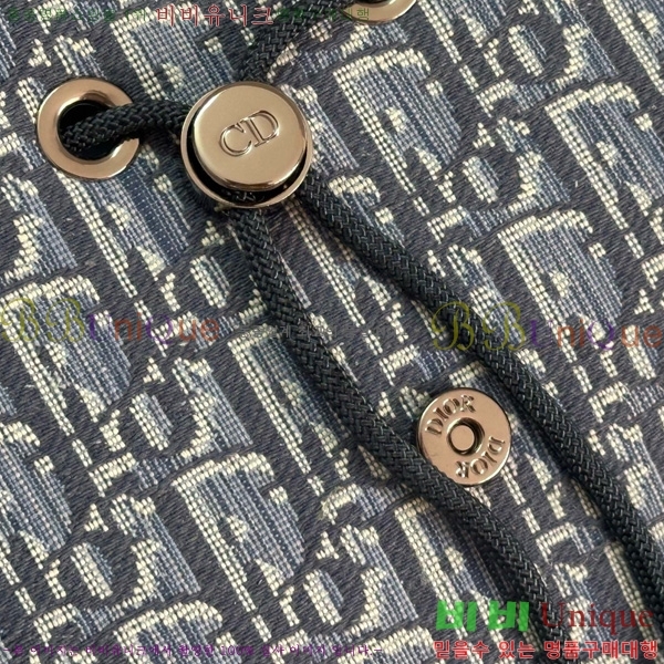 #  ÷  1ADBA200-680