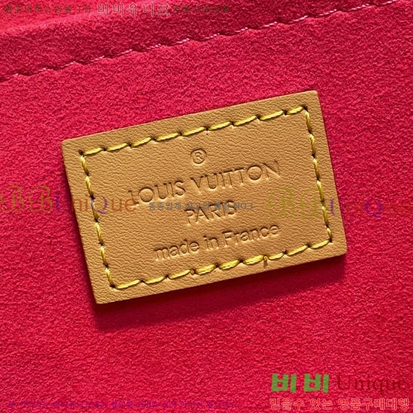 #̺  øƼ Ƽ ̴Ϲ M95216-101