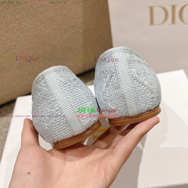  ÷ 28DL2592613-3