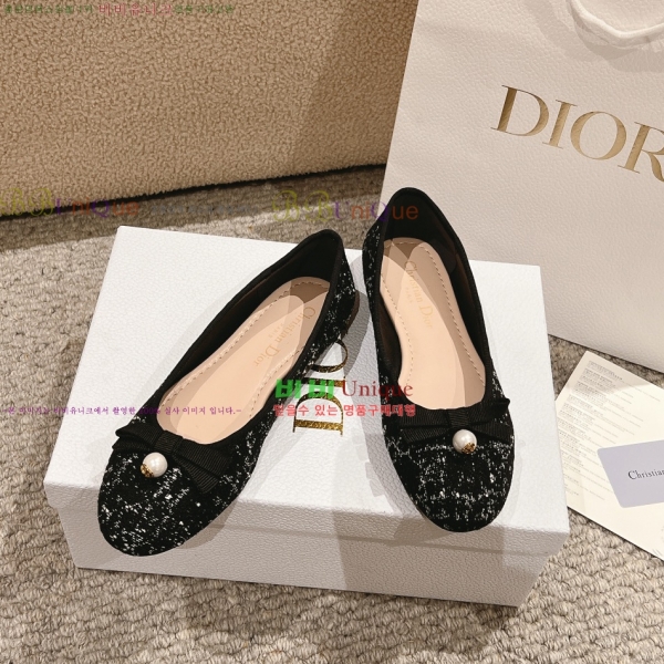  ÷ 28DL2592613-4