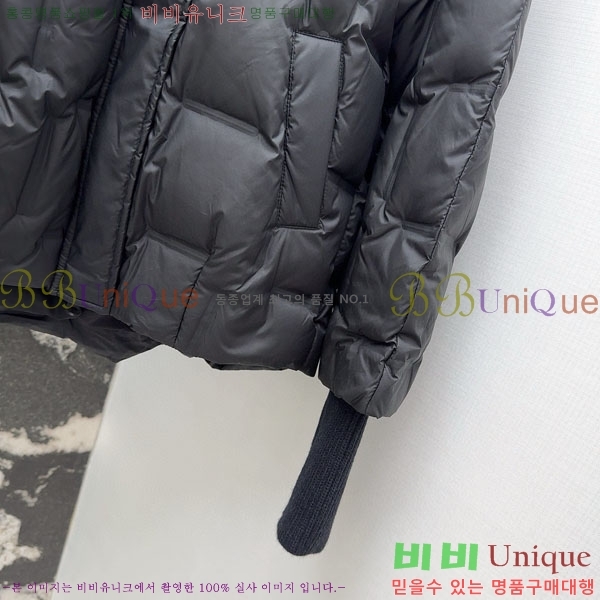  ** ٿ е MAX267869-3