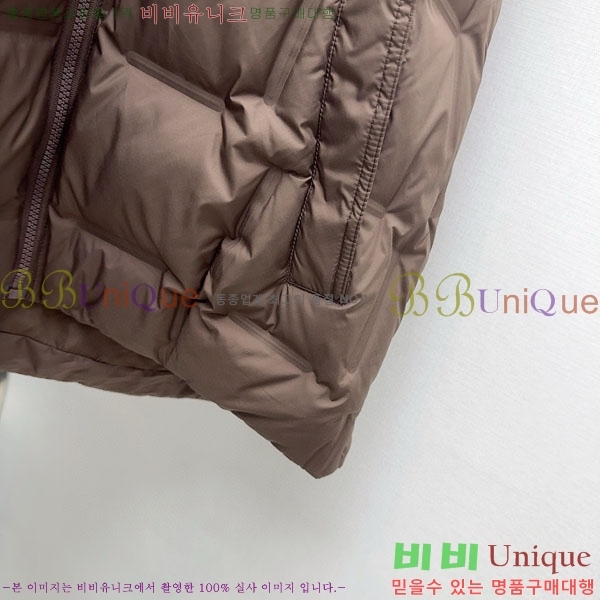  ** ٿ е  MAX267869-5