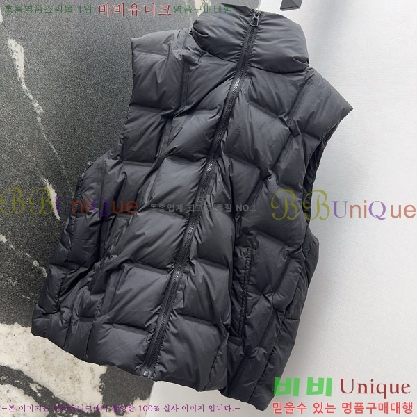  ** ٿ е  MAX267869-6