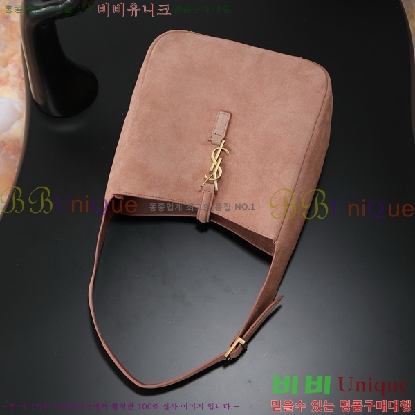 #ζ  5 À 7  713938-2001