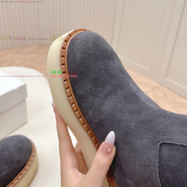  * ̵  46FY25102815-3