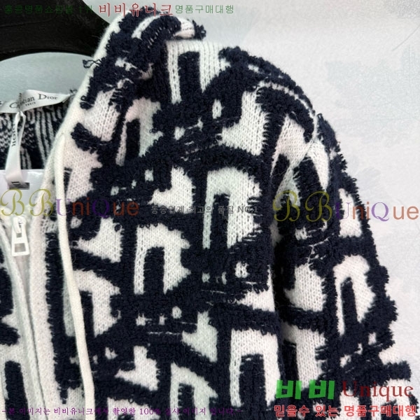     DO1143508-9