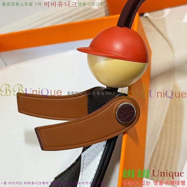 ޽ Jockey Charm  HE4523806-1