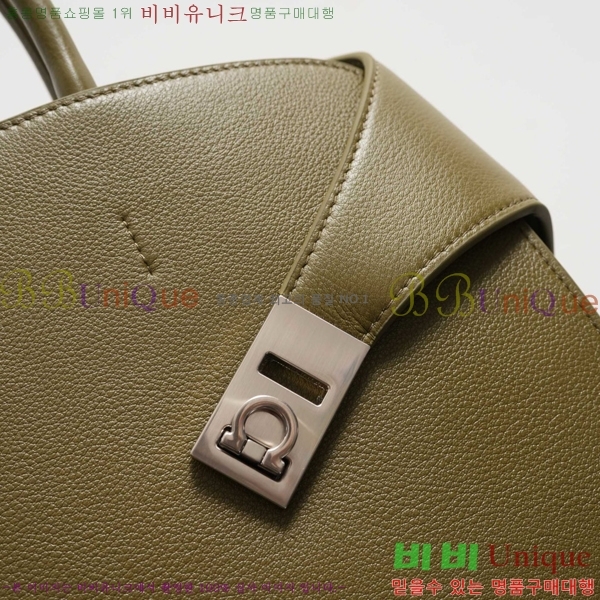 #䷹ 󰡸 ׹ AU-24-3