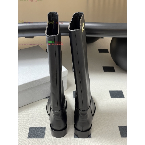   D-Town   56D25101810-1