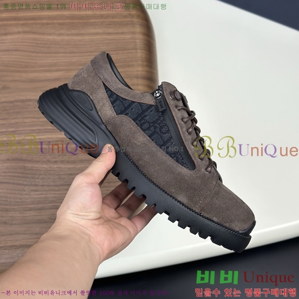   Ŀ DR142155-5