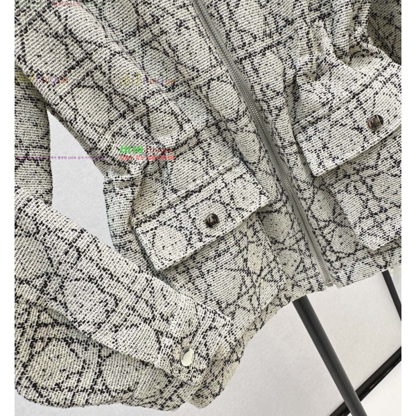  * Ŭ ĵ  31DR2510286-1