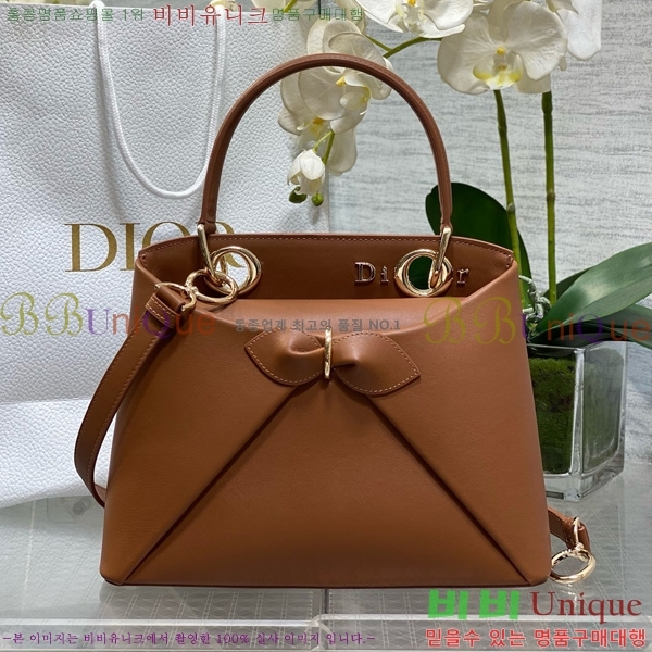 # ٺ  žڵ M0737-105