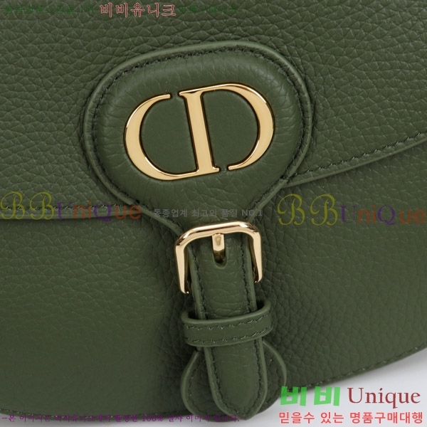 # ٺ BOBBY ̵ M9337-204