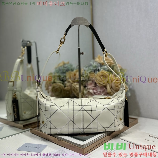 #   D-Journey   M2416-501